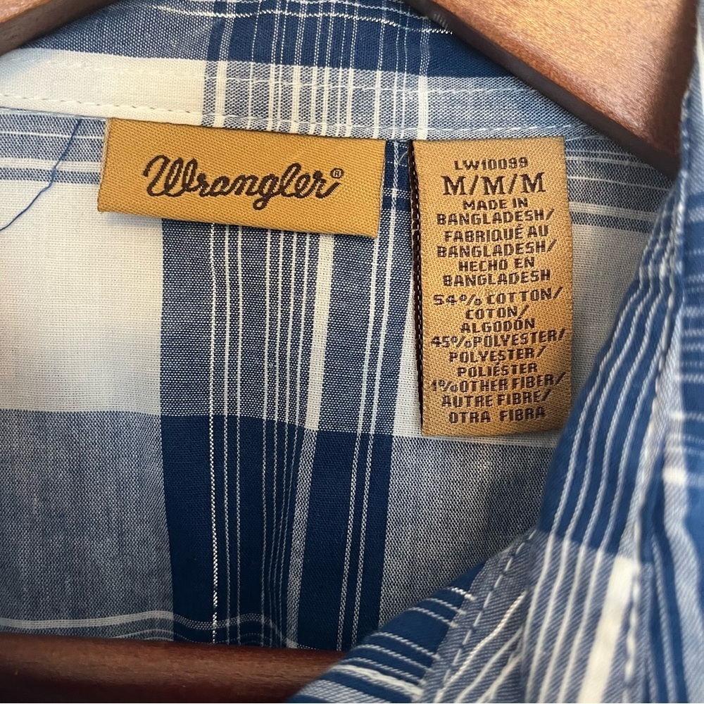 Wrangler Blue and White Plaid Western Button Down Shirt Women's Medium - Picture 3 of 15